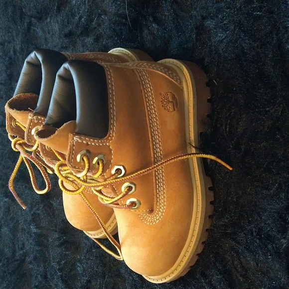 Toddler shoes - Picture 2 of 3